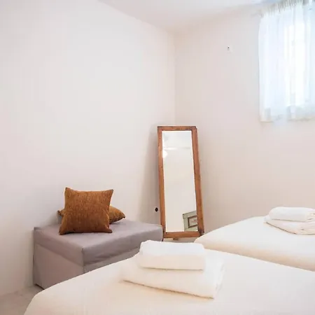 Errieta House - Eclectic Island - Gorgeous Sea Views, Garden Villa Ambelas