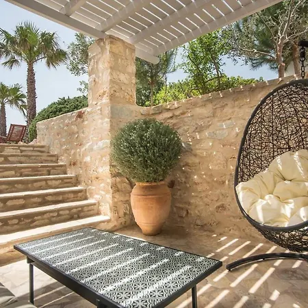 Errieta House - Eclectic Island - Gorgeous Sea Views, Garden Villa